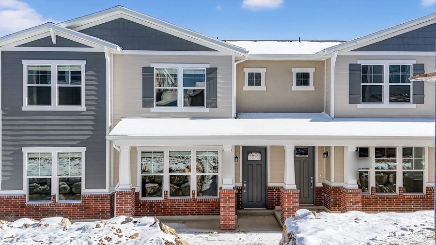 A leased 3 bed, 2.5 bath townhome in Herriman, Utah