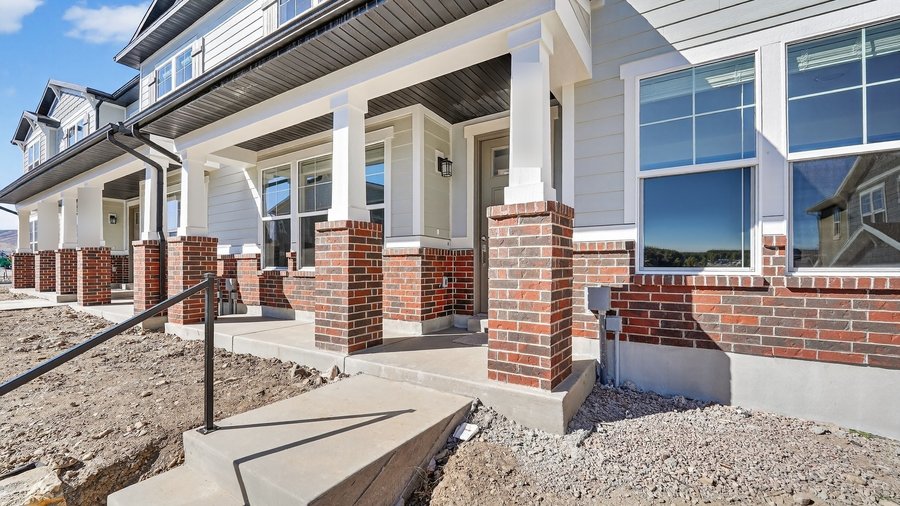 A leased 3 bed, 2.5 bath townhome in Herriman, Utah