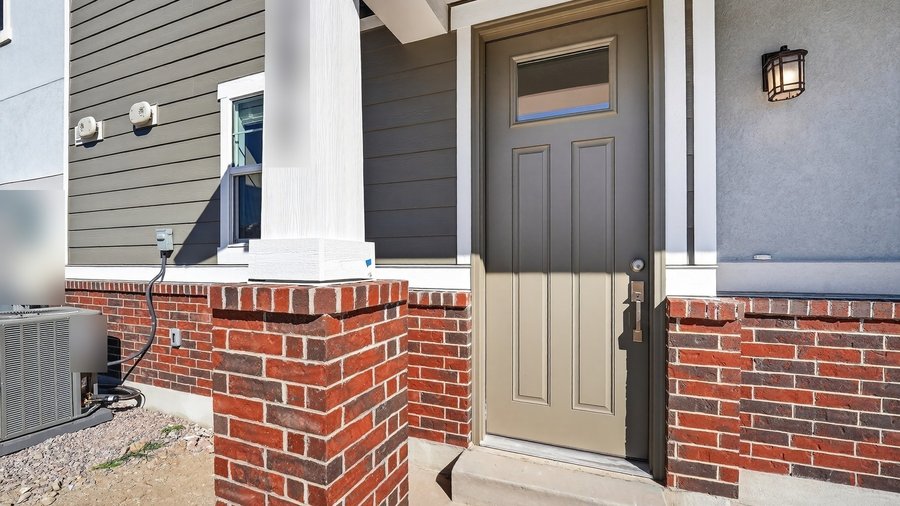 A leased 4 bed, 2.5 bath townhome in Herriman, Utah