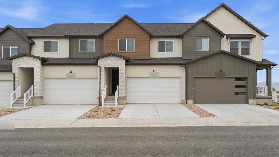 A leased 3 bed, 2.5 bath townhome in Herriman, Utah