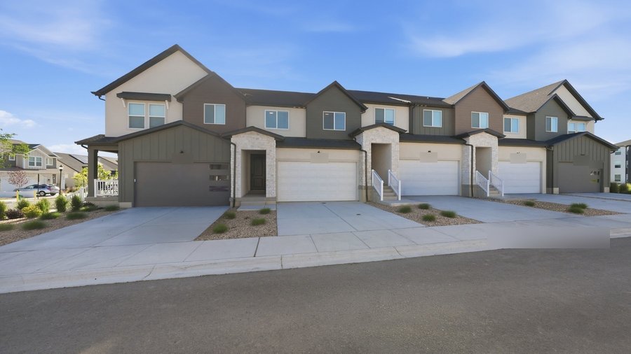A leased 3 bed, 2.5 bath townhome in Herriman, Utah