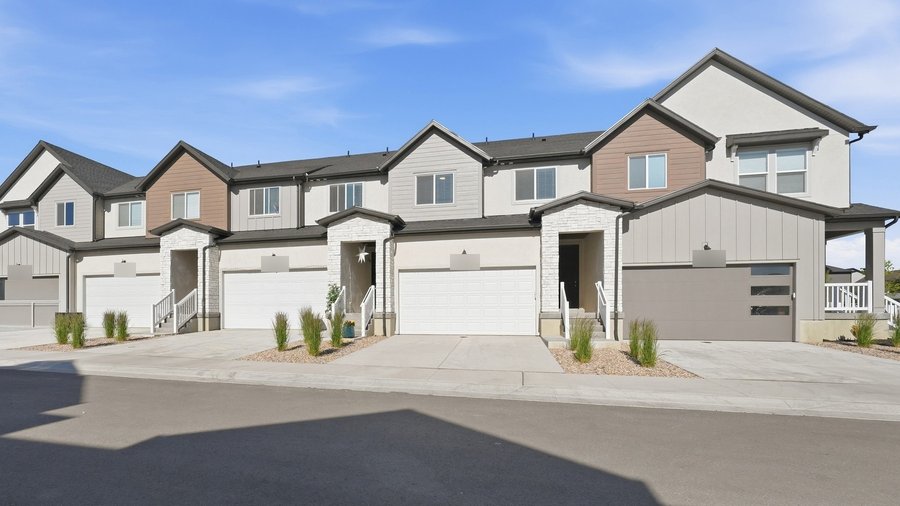A leased 3 bed, 2.5 bath townhome in Herriman, Utah