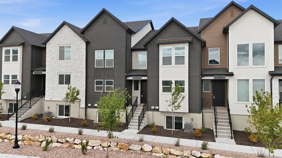 A leased 3 bed, 2.5 bath townhome in Herriman, Utah