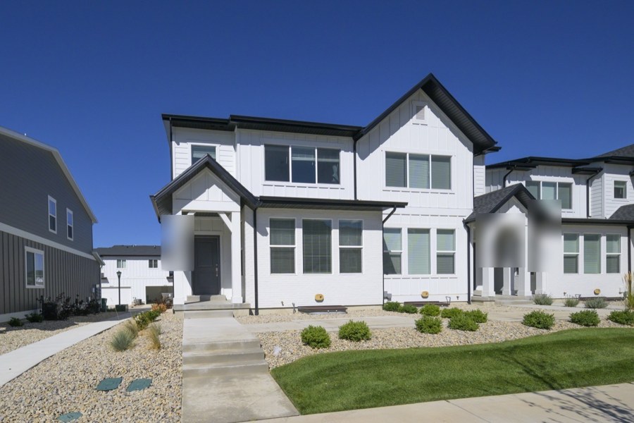 A leased 4 bed, 2.5 bath townhome in Highland, Utah