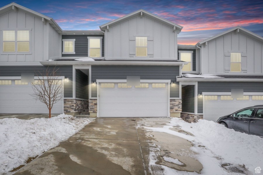 A leased 4 bed, 3.5 bath townhome in Lehi, Utah